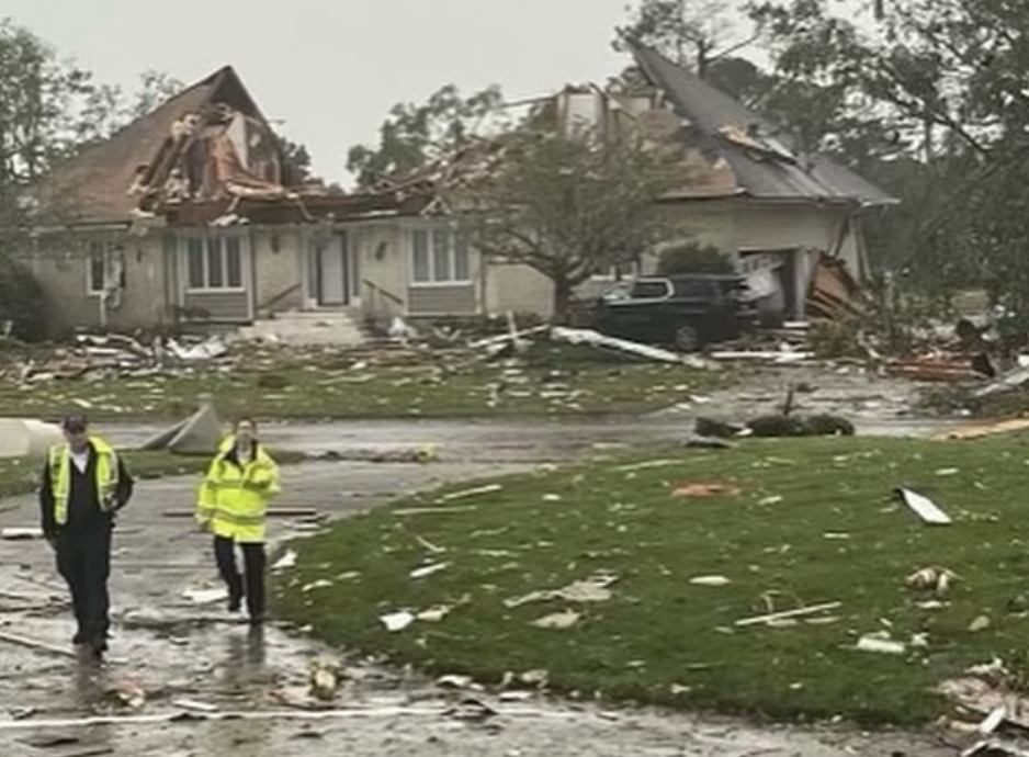 Major Gas Leaks Heavy Damage After Tornado Hits Virginia Beach Todd